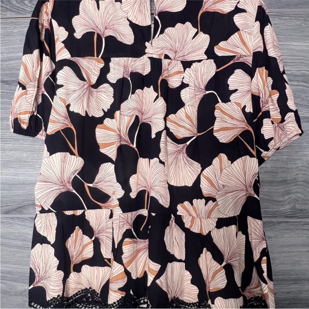 Daniel Rainn Black and Pink Floral Blouse - Picture 3 of 4